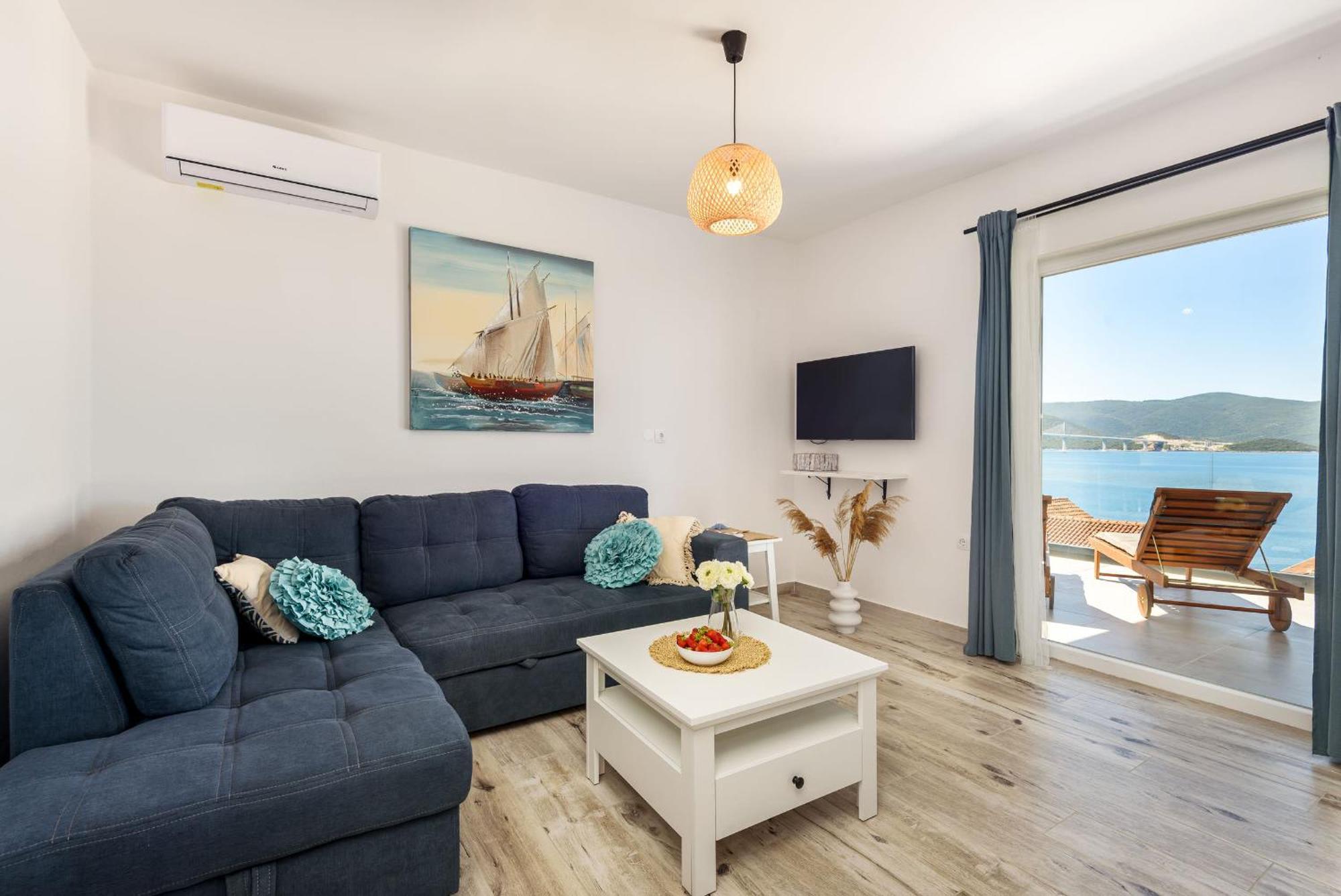 Apartments Morska Vila Комарна Экстерьер фото