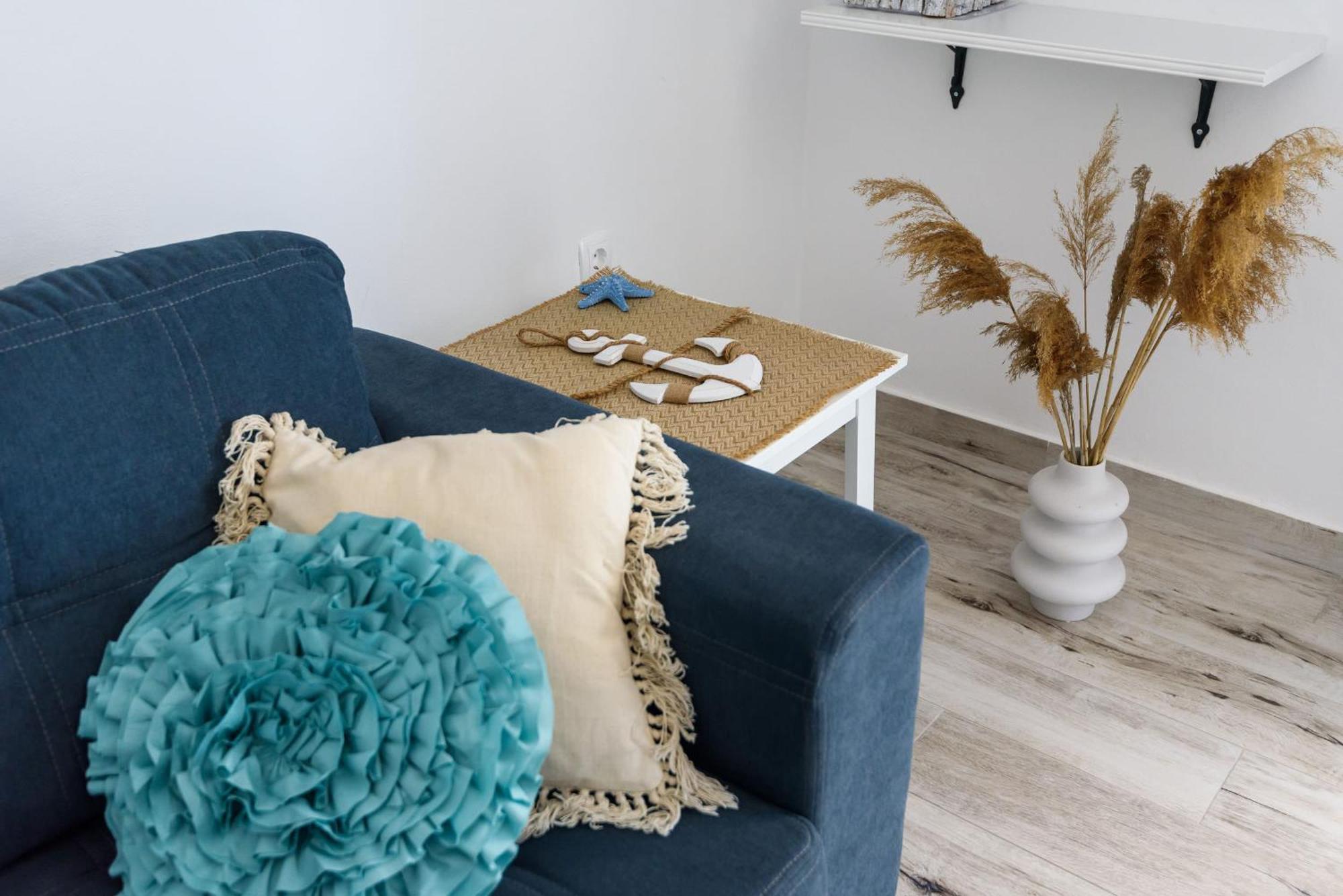 Apartments Morska Vila Комарна Экстерьер фото