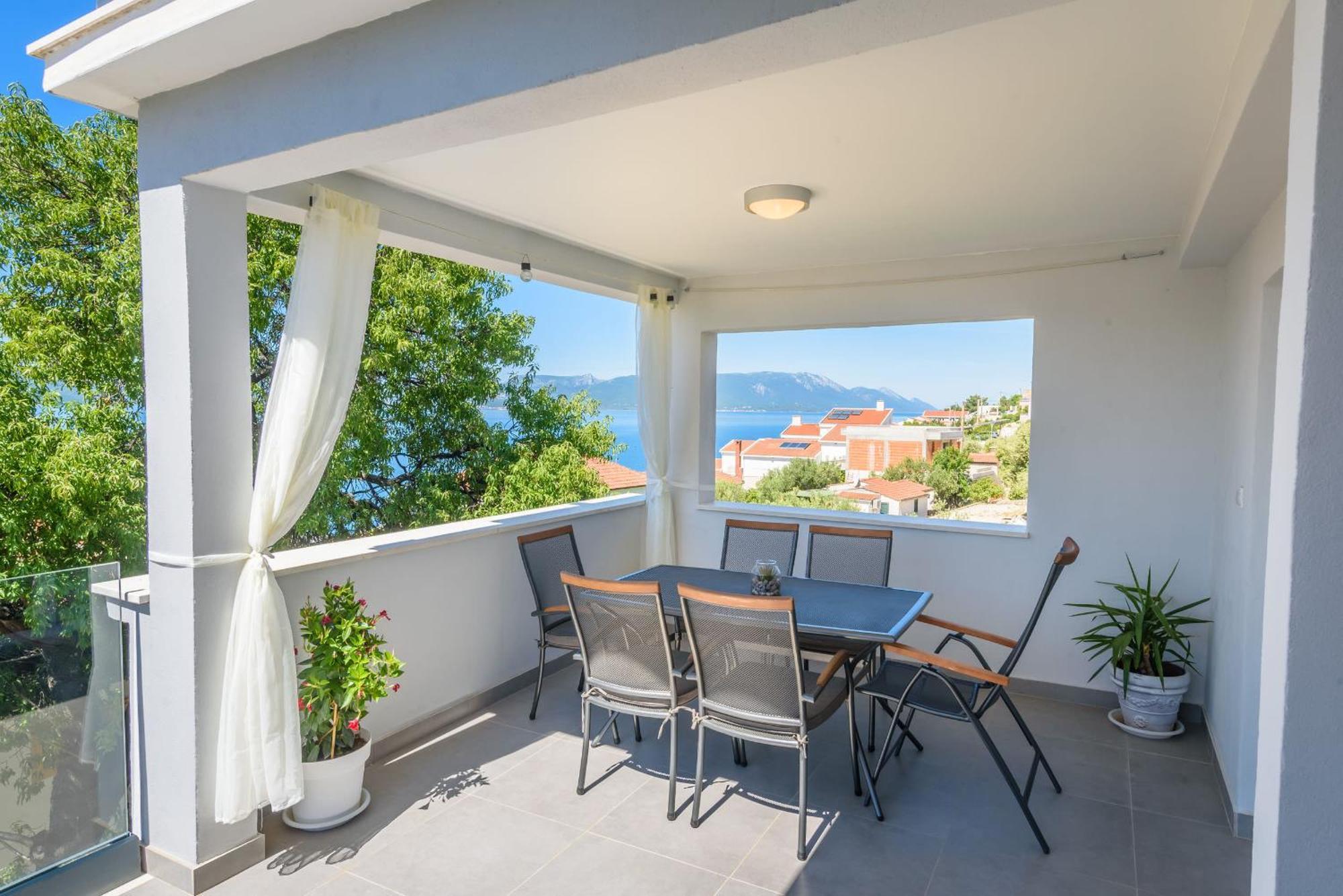 Apartments Morska Vila Комарна Экстерьер фото